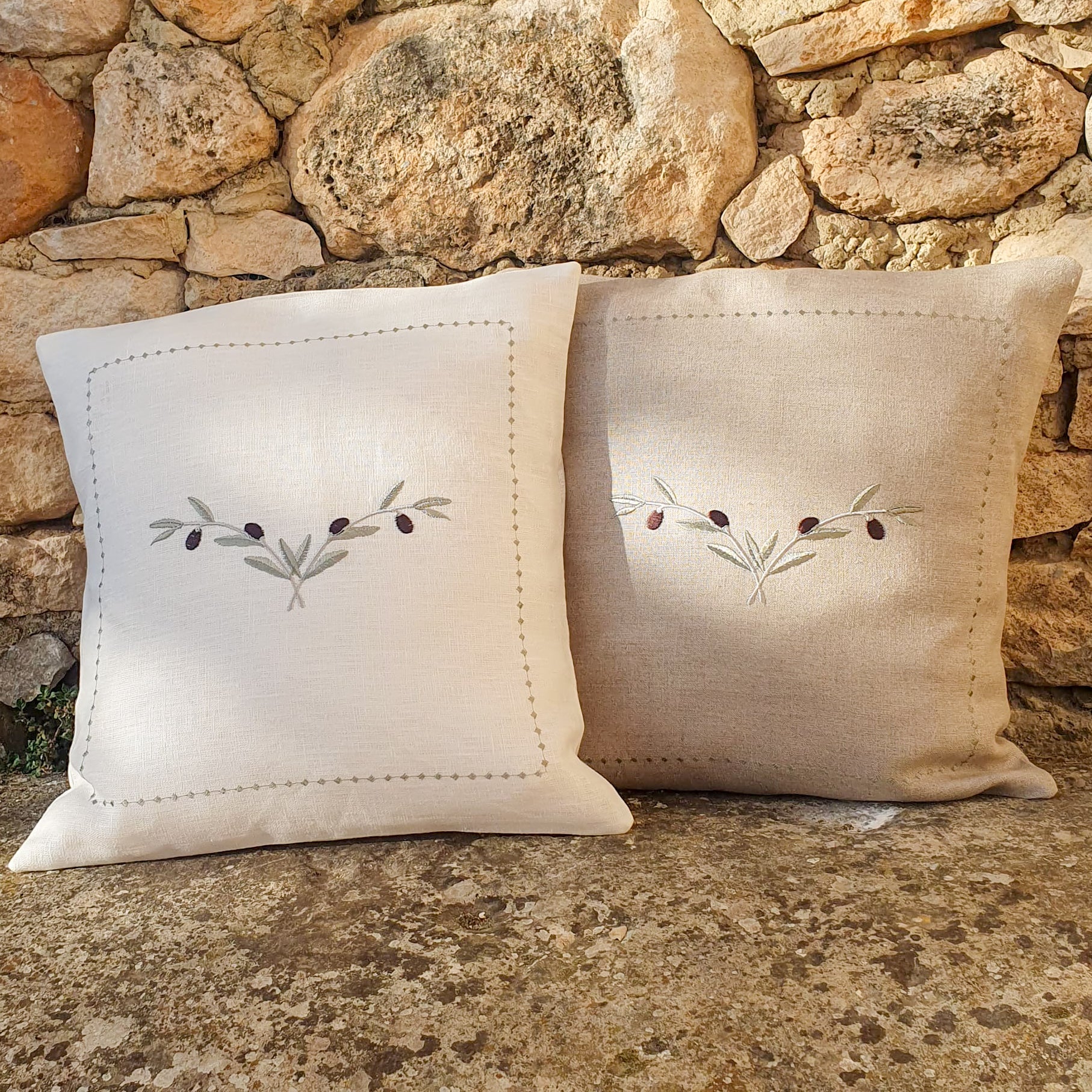 Kissenhülle bestickt 40x40 Leinen beige l’Olivier