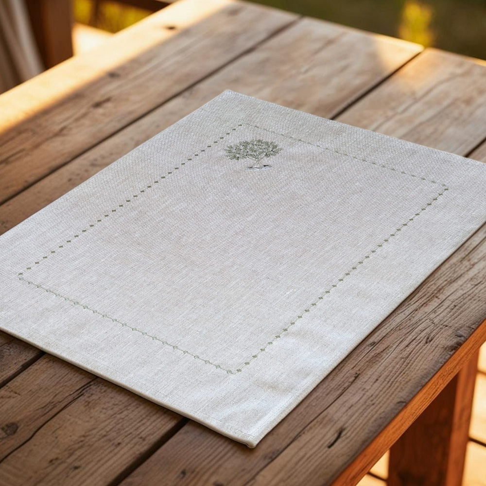 Tischset aus 100 % Leinen mit transparenter Acrylbeschichtung – stilvoll, pflegeleicht und abwaschbar.